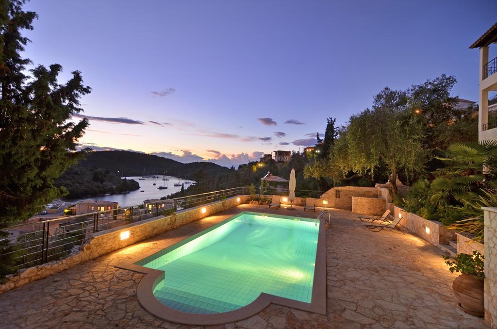 Niriides Luxury Apartments Sívota Eksteriør billede